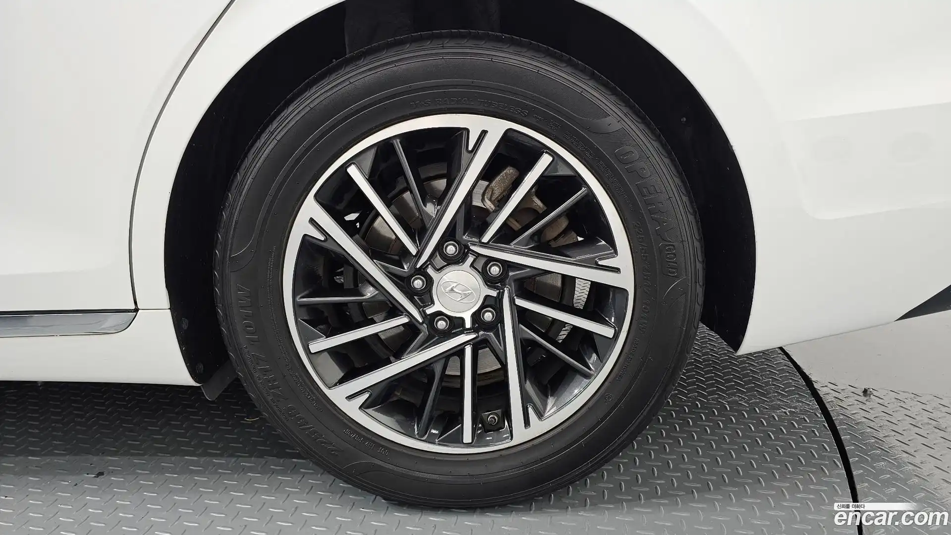 Grandeur Hyundai 2020.2-OUTER-031