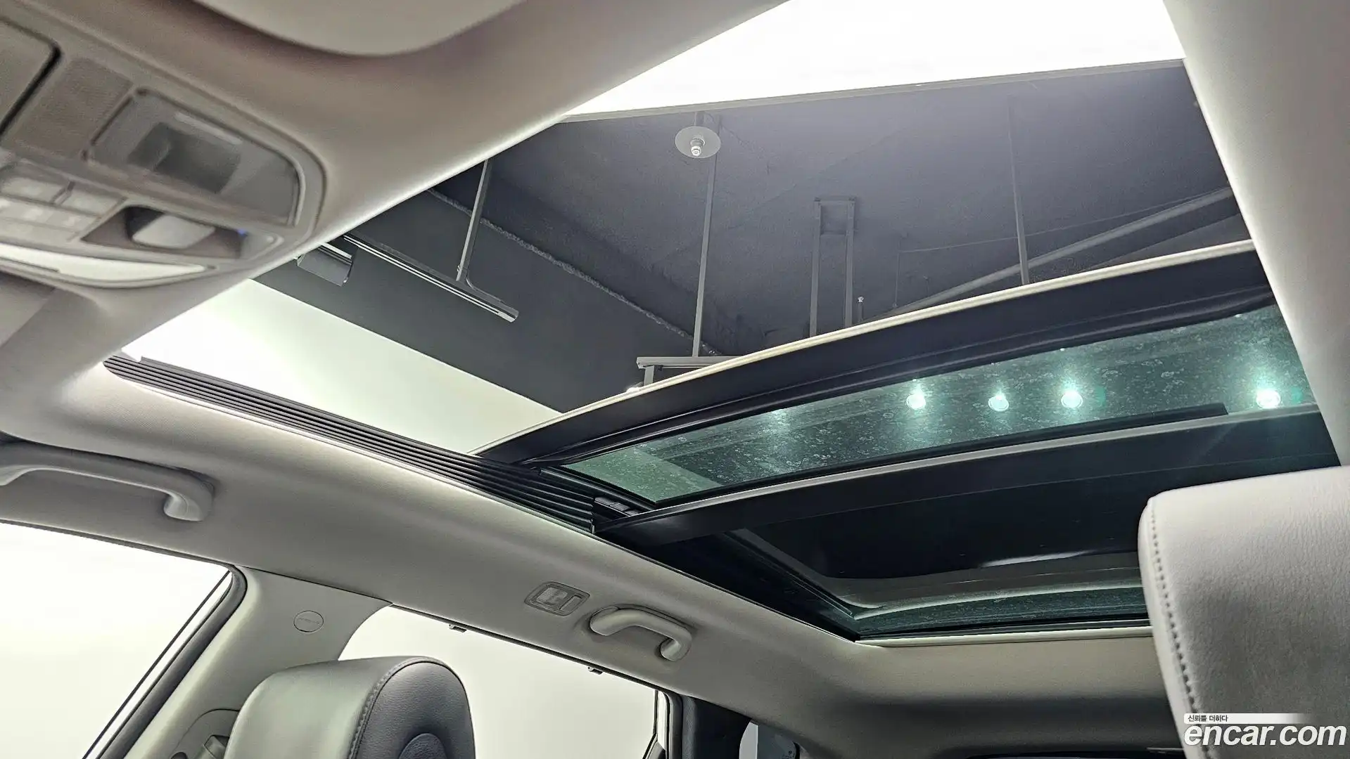 Santafe Hyundai 2017.9-OPTION-022