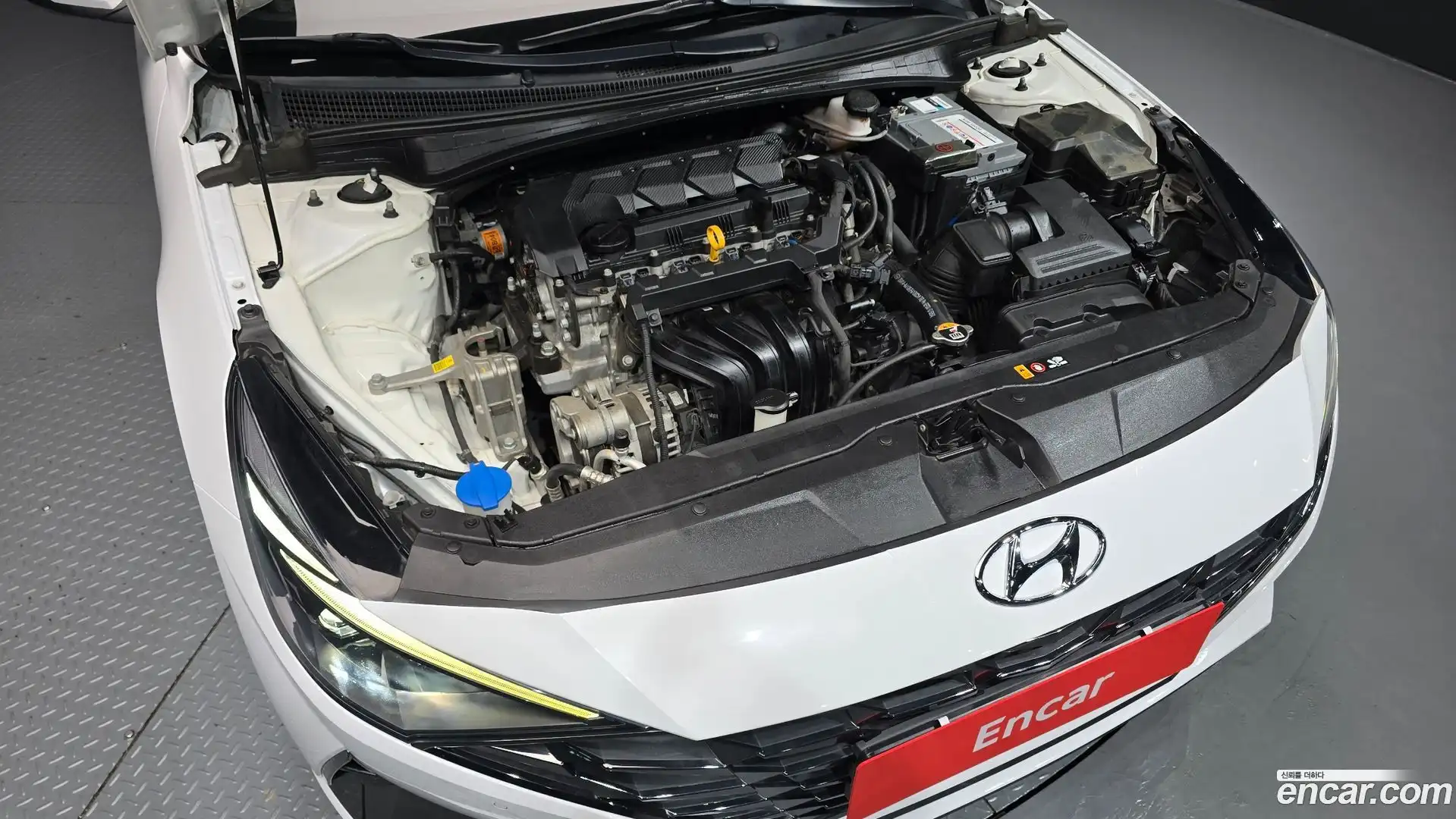 AVANTE Hyundai 2022.5-OUTER-006
