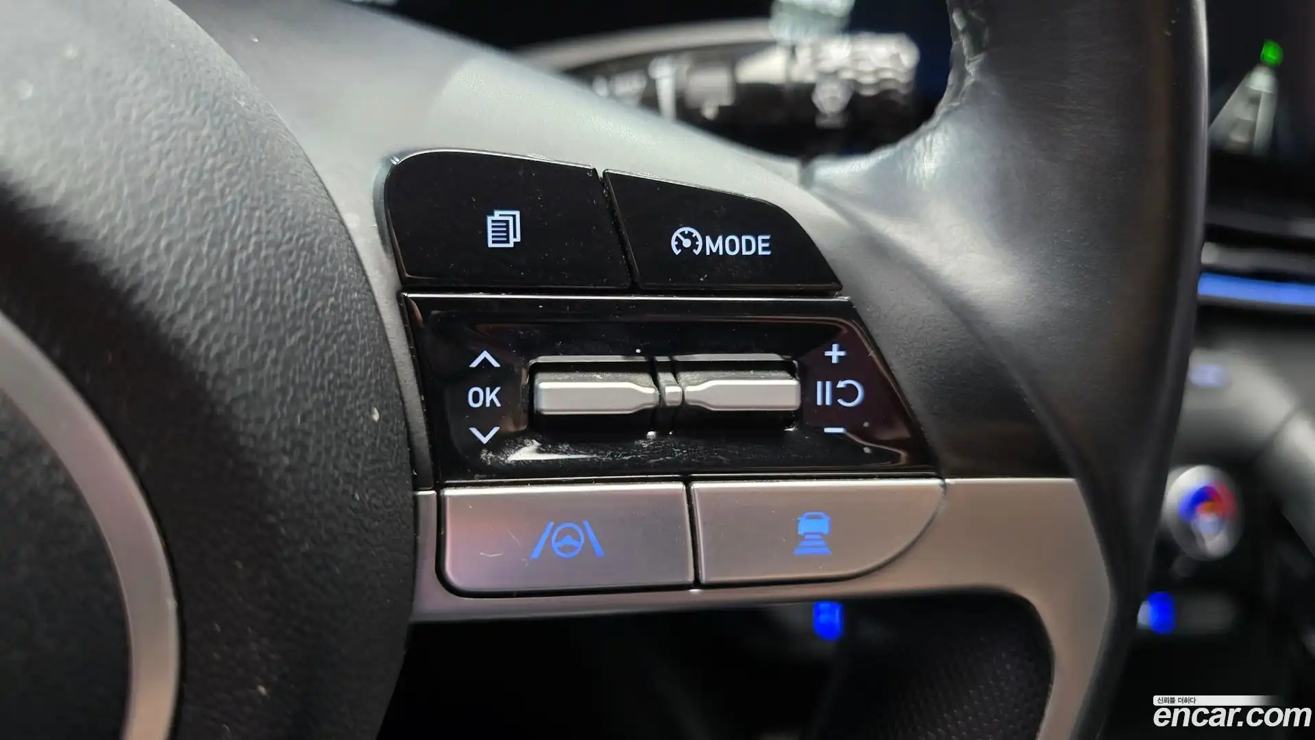 AVANTE Hyundai 2022.5-OPTION-021