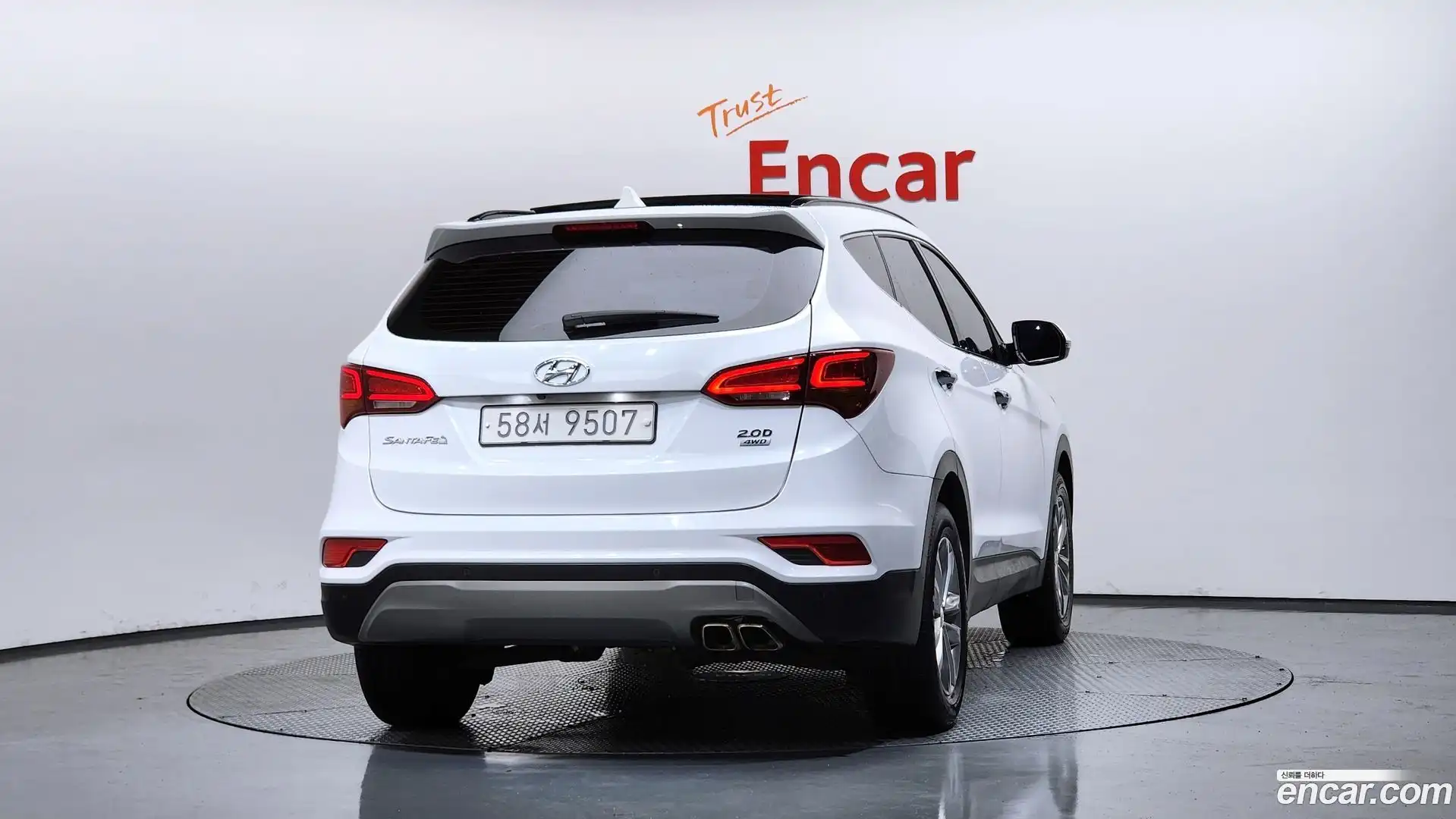Santafe Hyundai 2017.2-OUTER-004