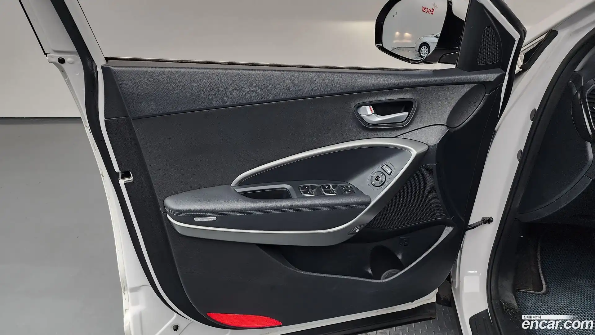 Santafe Hyundai 2017.2-INNER-034