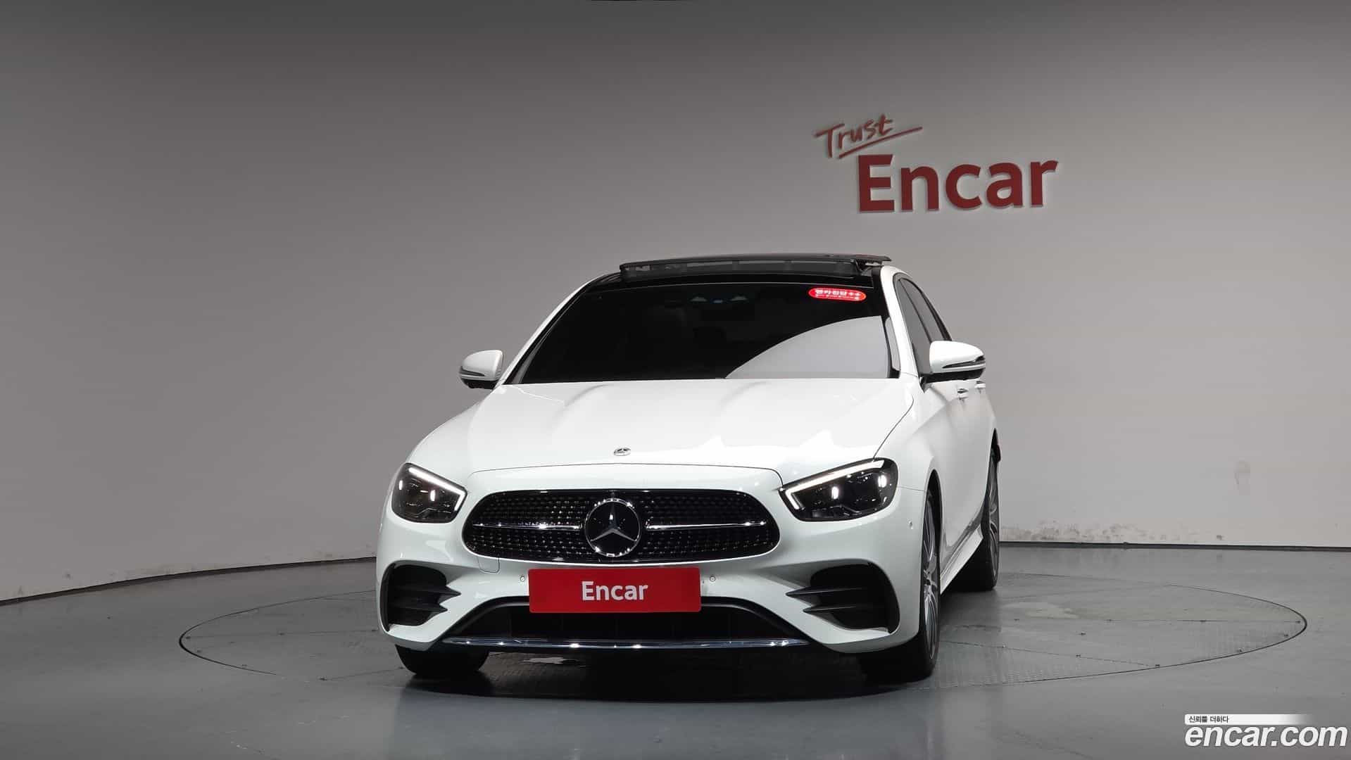 E-Class Mercedes-Benz 2022.9-OUTER-003