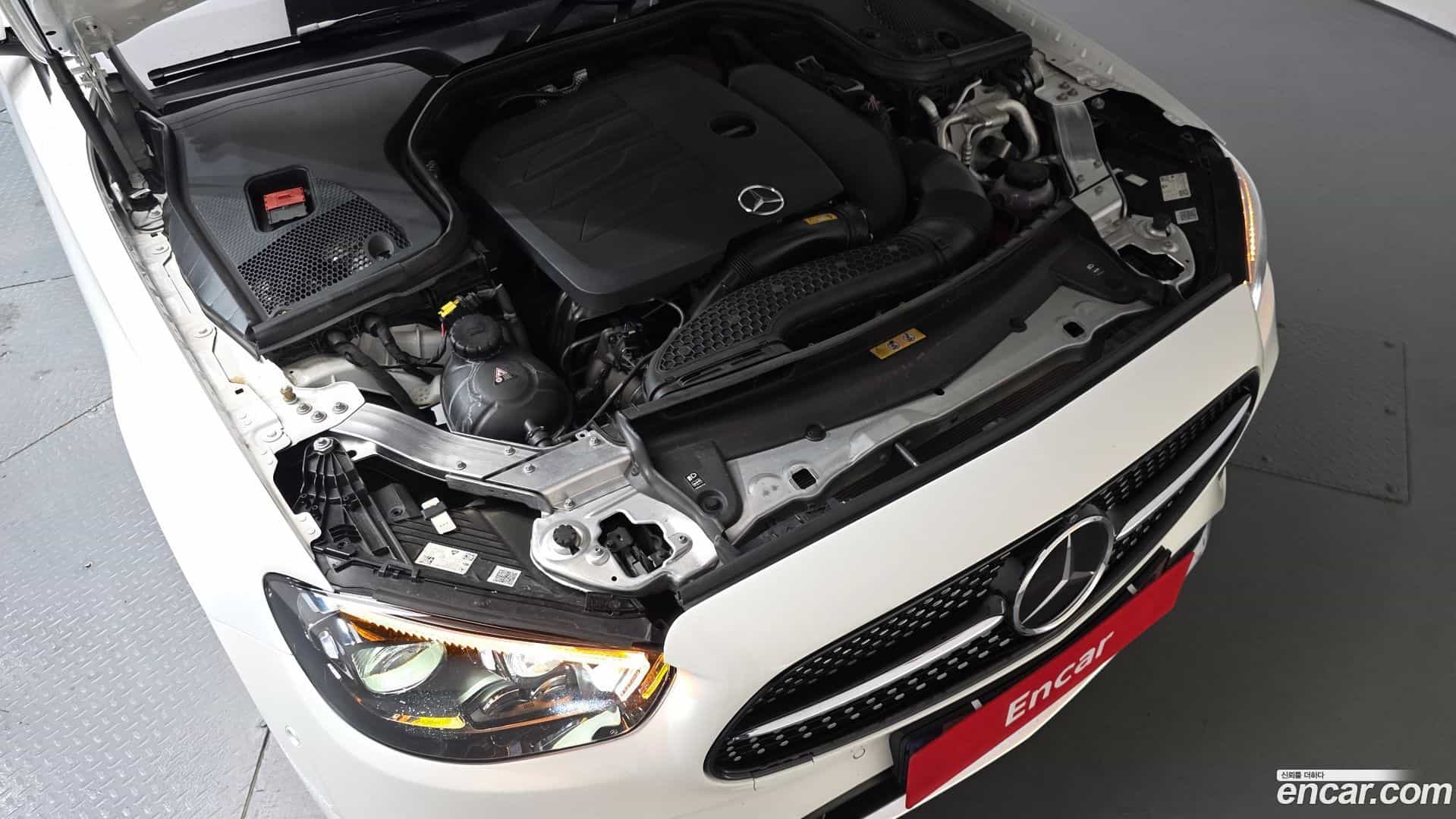 E-Class Mercedes-Benz 2022.9-OUTER-006
