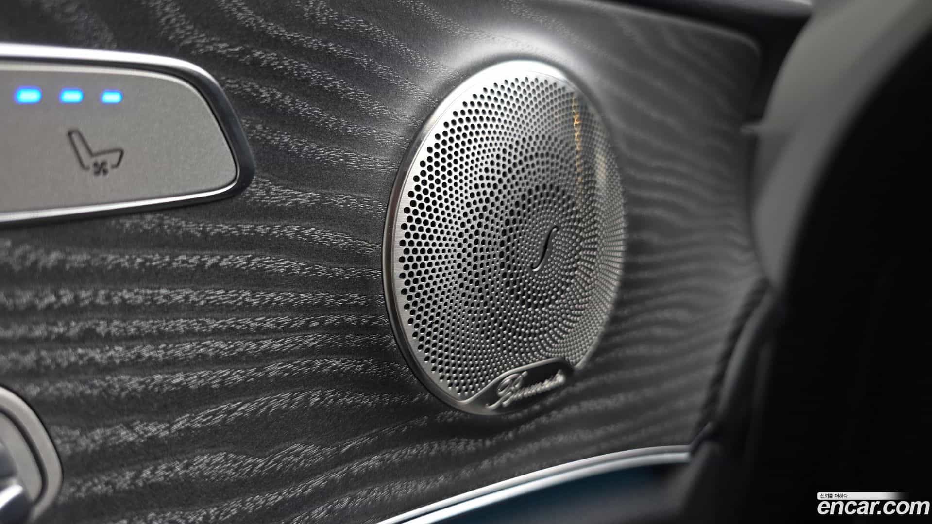 E-Class Mercedes-Benz 2022.9-OPTION-021