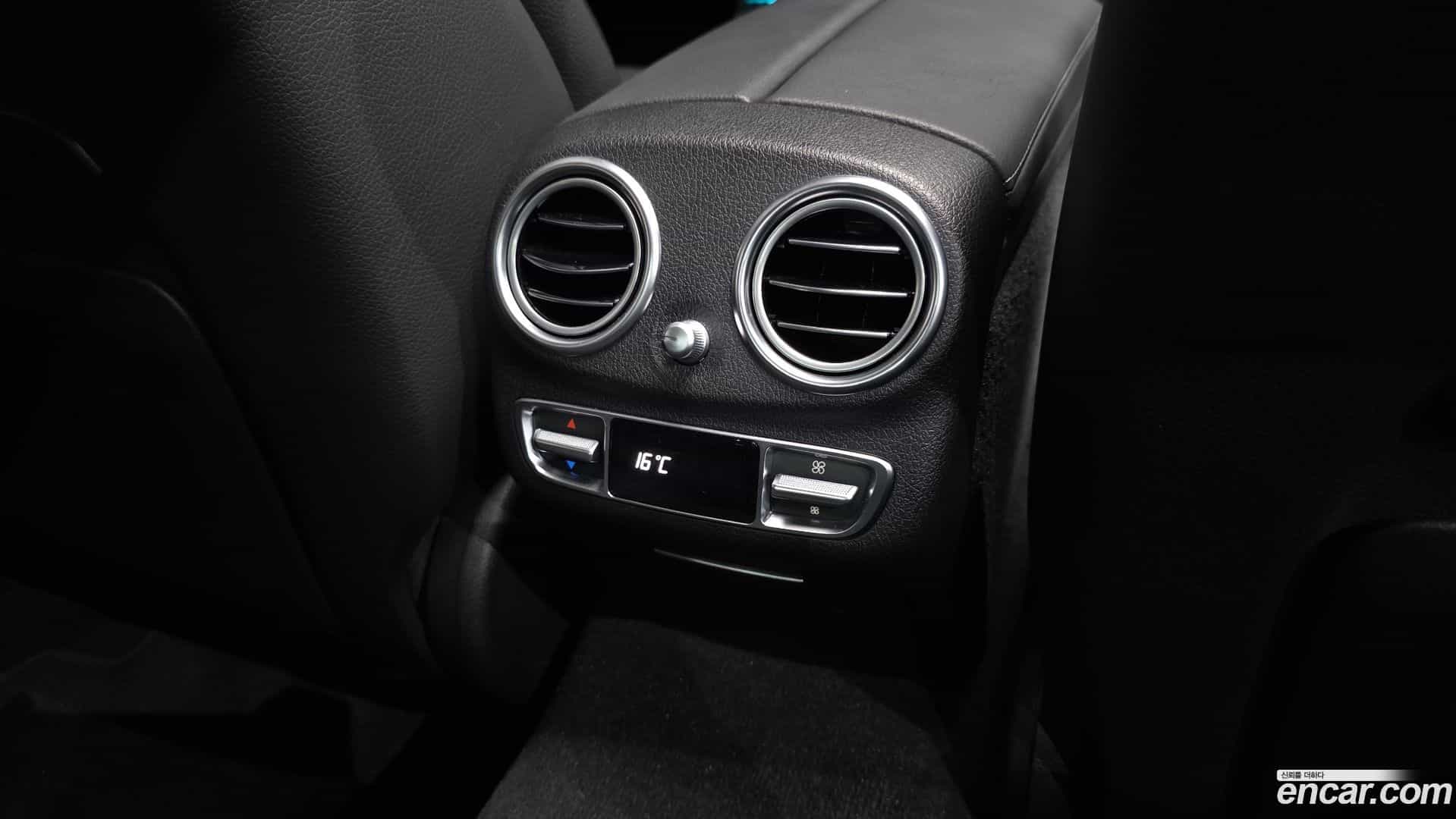 E-Class Mercedes-Benz 2022.9-OPTION-046