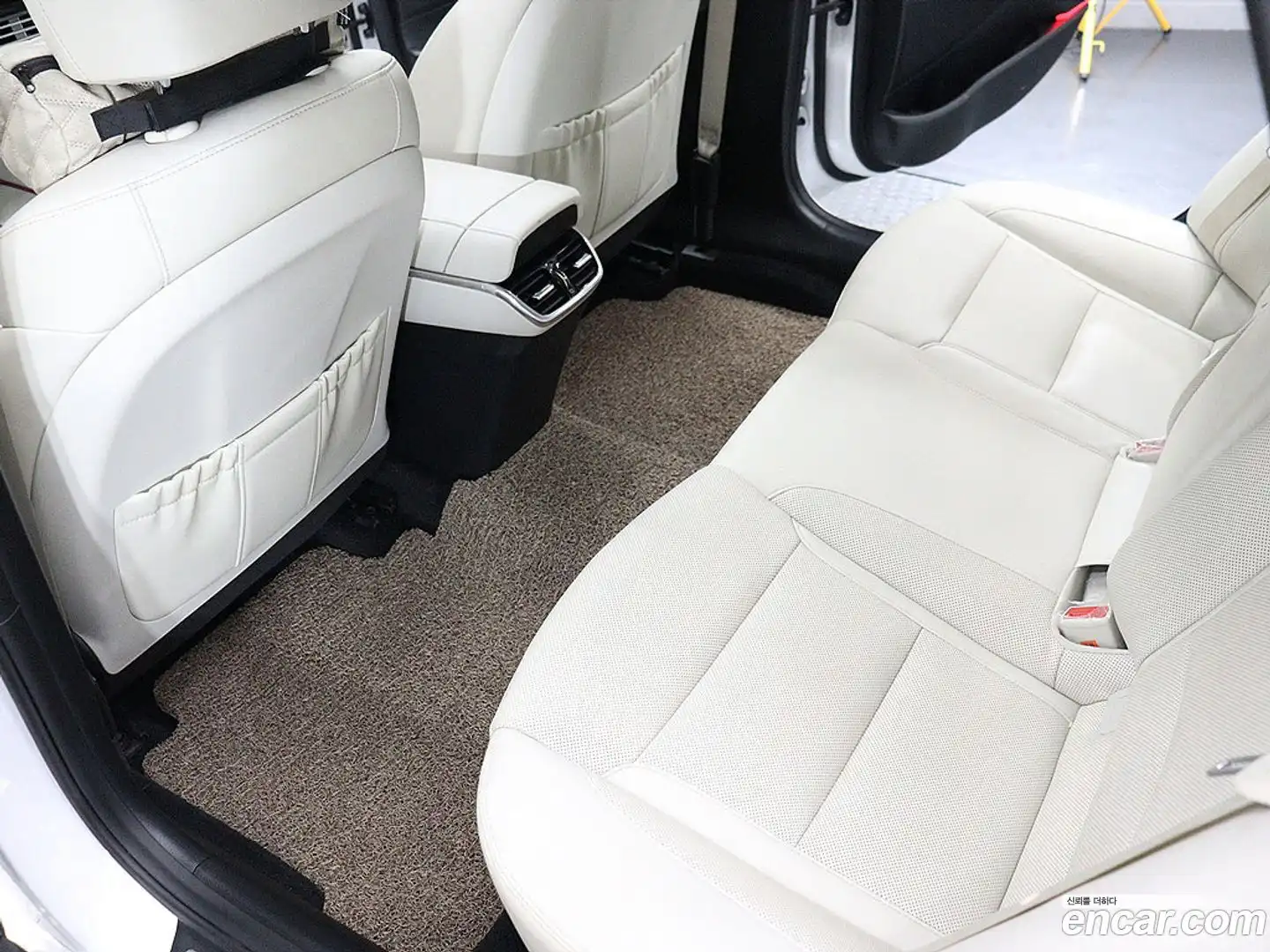 Grandeur Hyundai 2022.9-OPTION-015