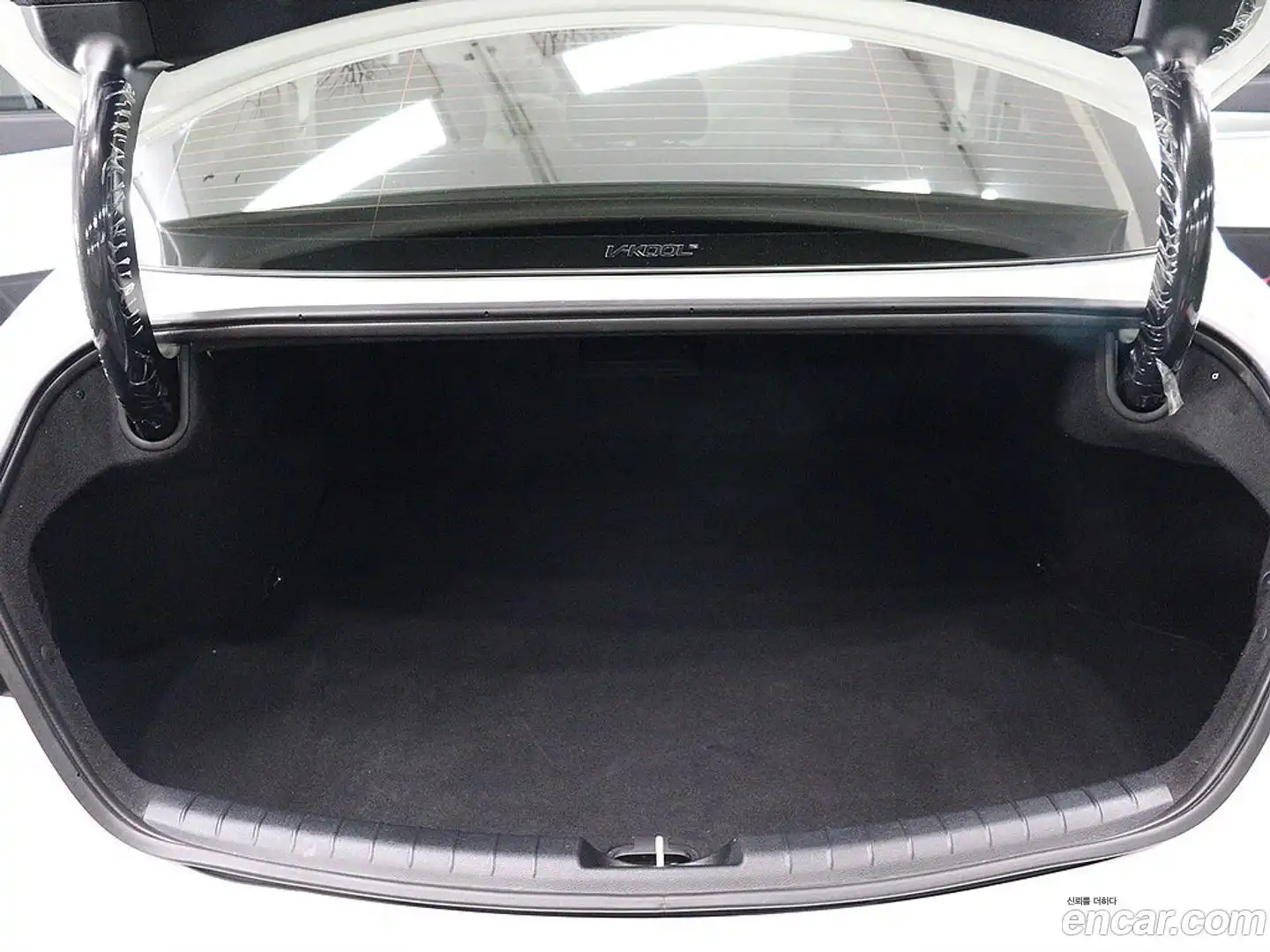 Grandeur Hyundai 2022.9-OPTION-024