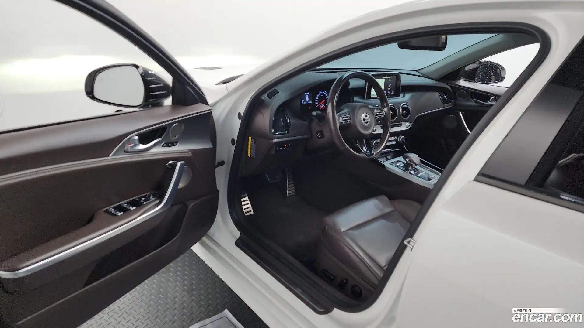 Stinger Kia 2017.9-INNER-010