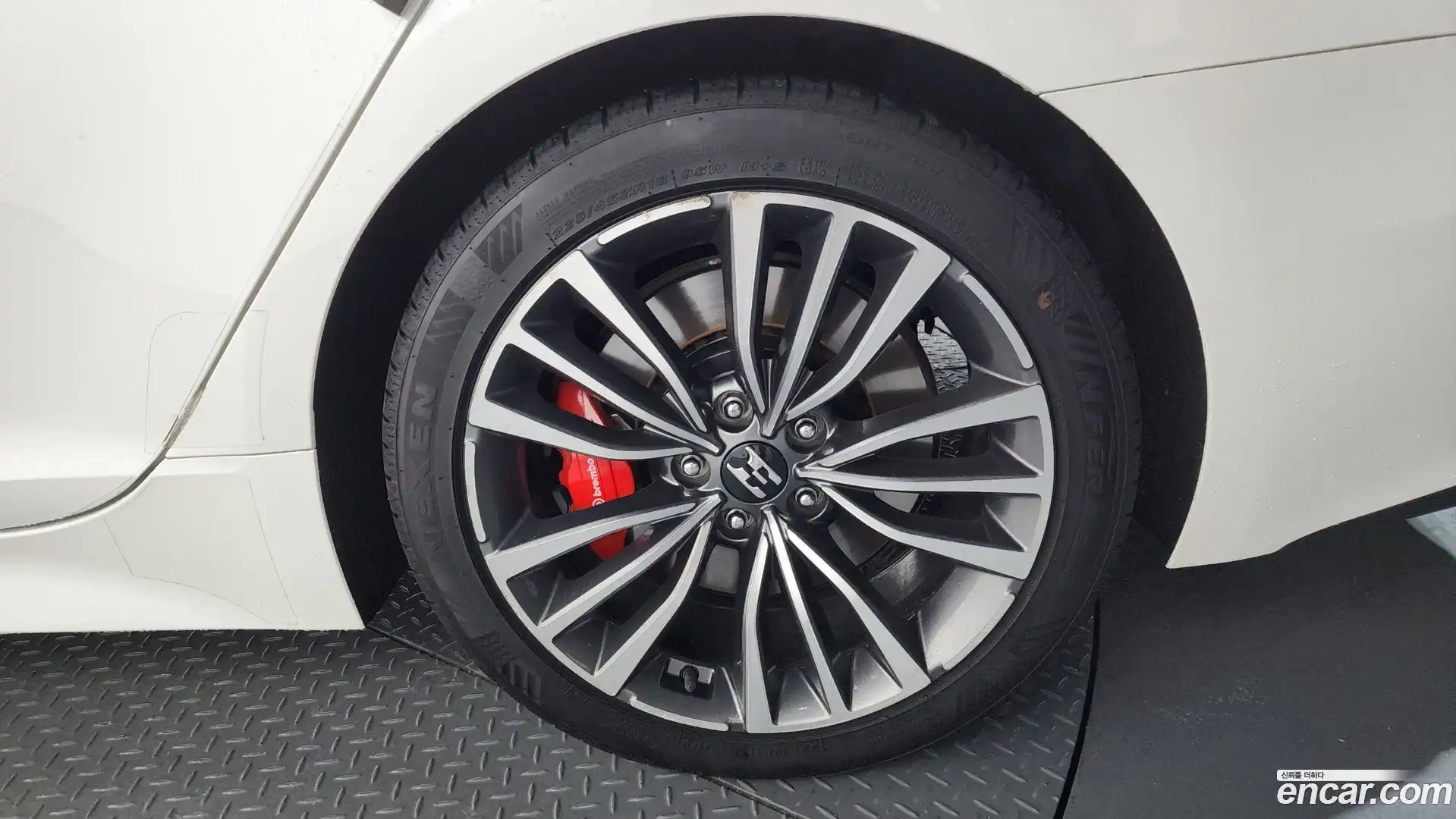Stinger Kia 2017.9-OUTER-031