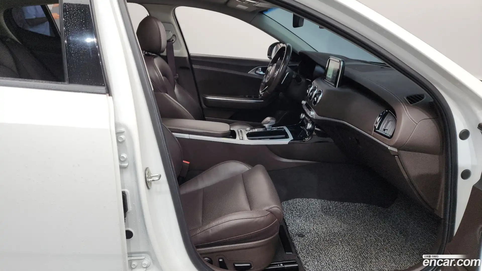 Stinger Kia 2017.9-INNER-036
