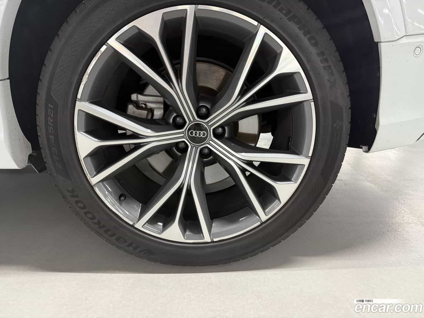 Q8 Audi 2021.6-OUTER-005
