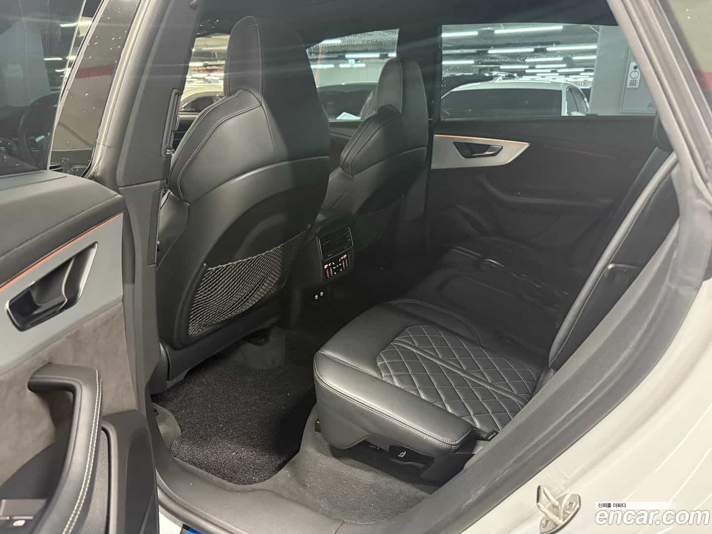 Q8 Audi 2021.6-INNER-010