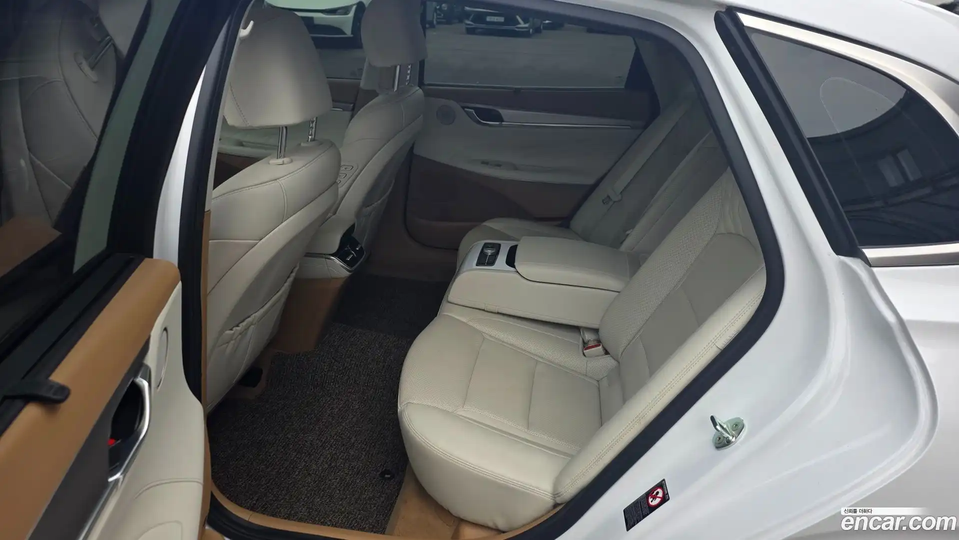 Grandeur Hyundai 2022.5-INNER-008