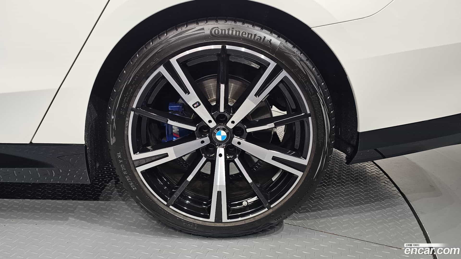 5-Series BMW 2024.9-OUTER-031