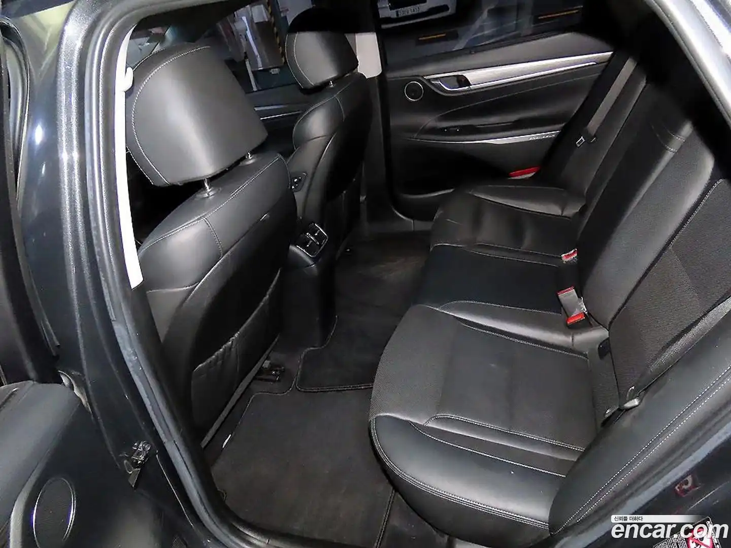 Grandeur Hyundai 2018.3-INNER-007