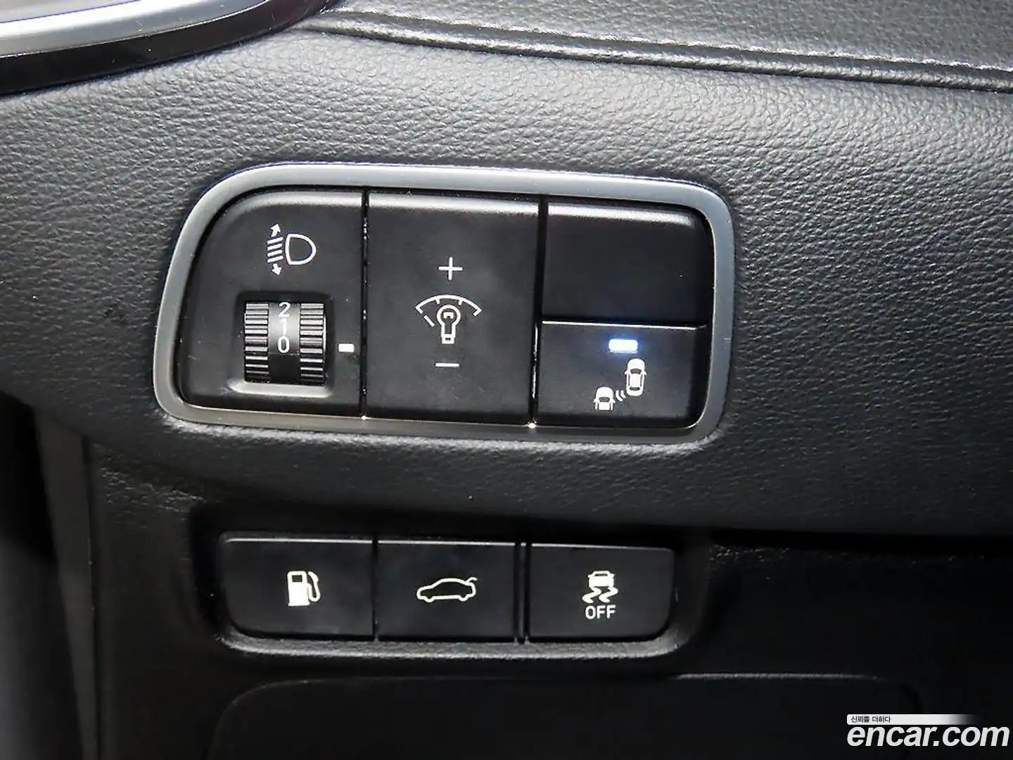 Grandeur Hyundai 2018.3-OPTION-018