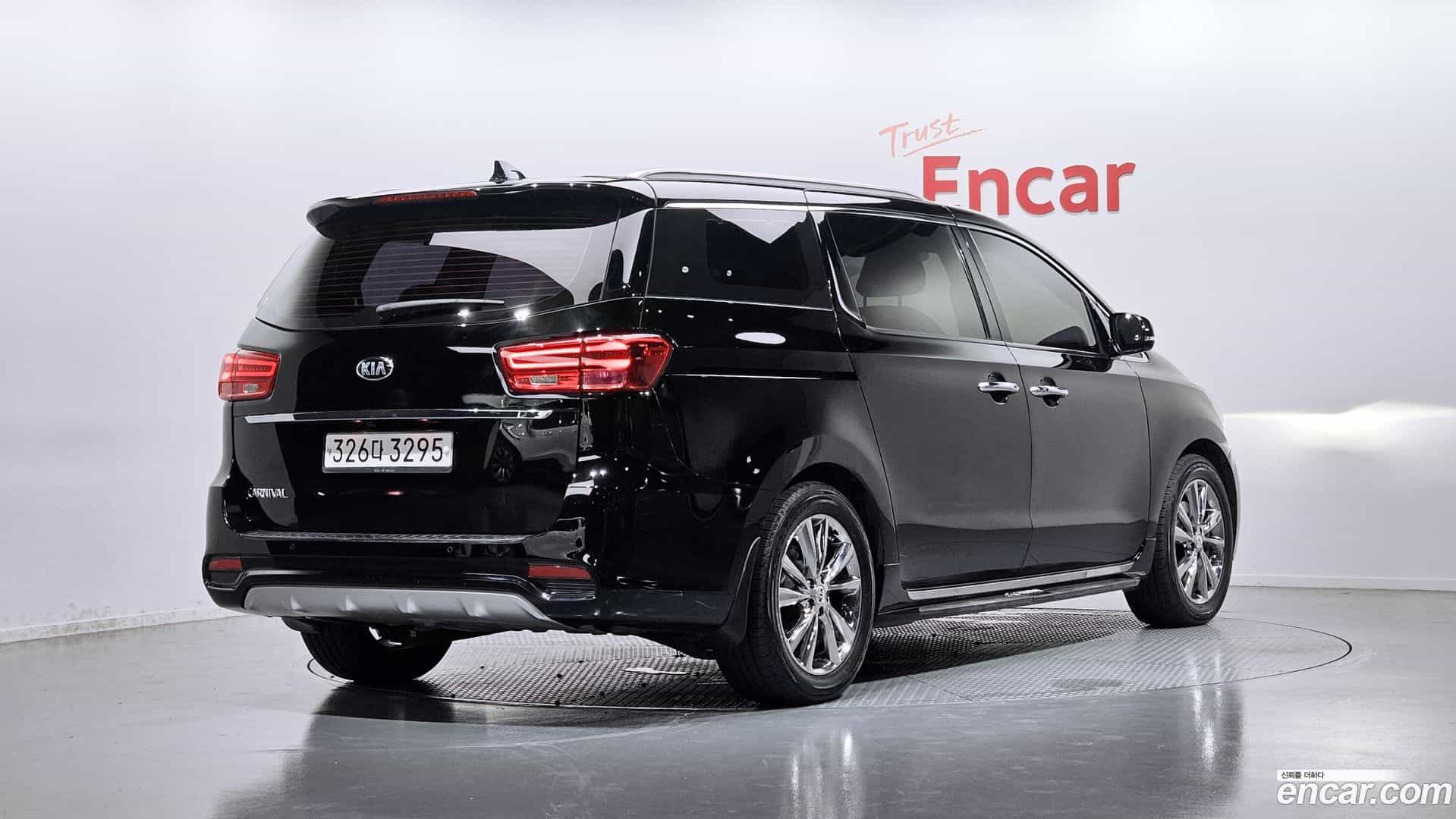 Canival Kia 2019.10-OUTER-002