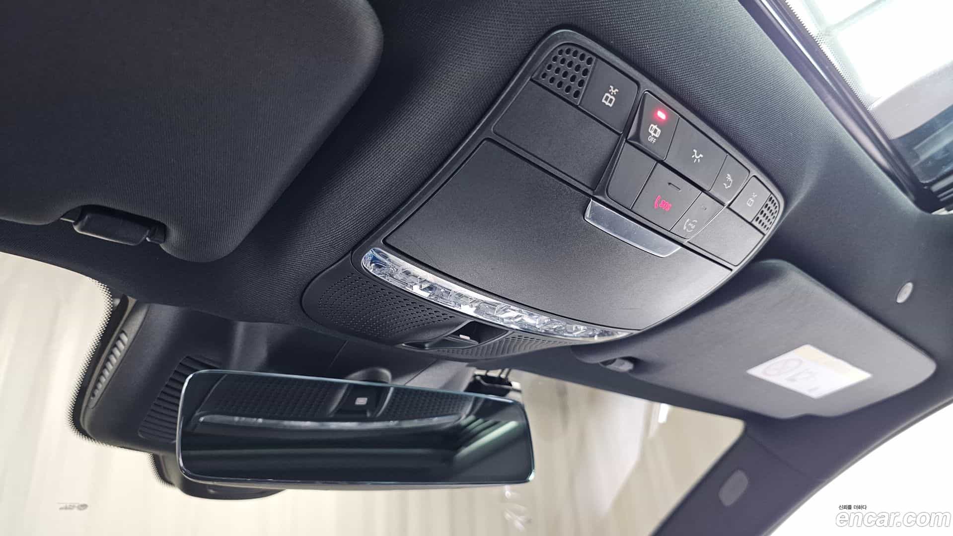 E-Class Mercedes-Benz 2021.5-OPTION-022