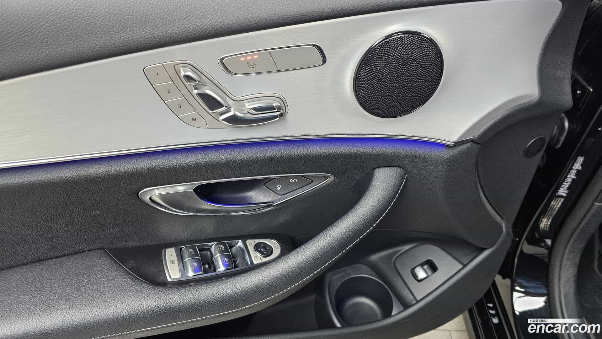 E-Class Mercedes-Benz 2021.5-OPTION-024