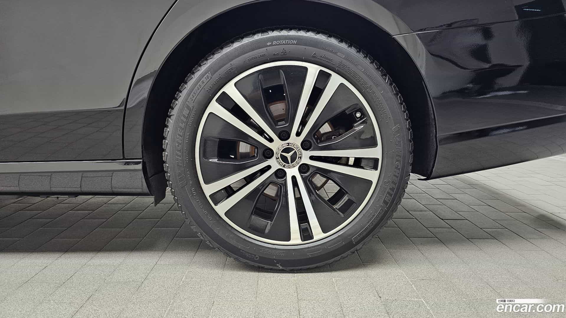 E-Class Mercedes-Benz 2021.5-OUTER-031