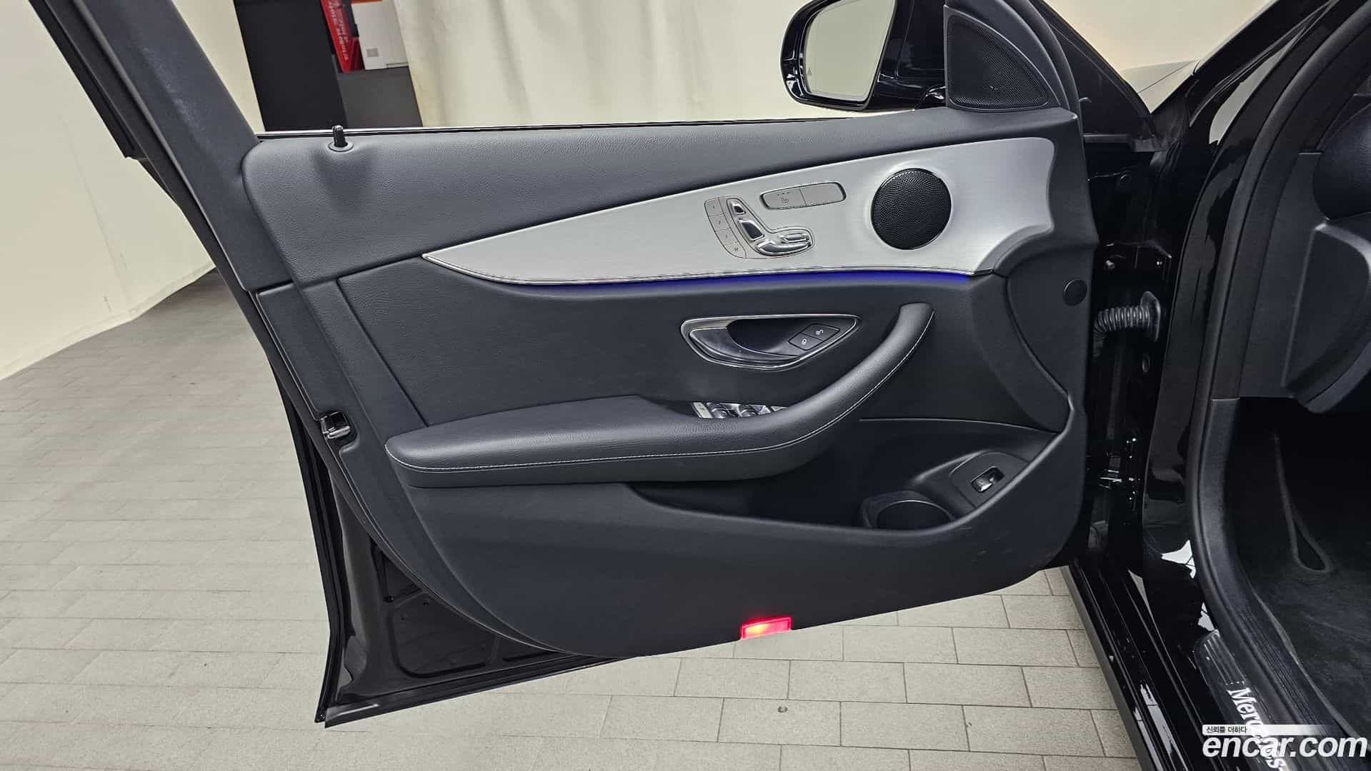 E-Class Mercedes-Benz 2021.5-INNER-034