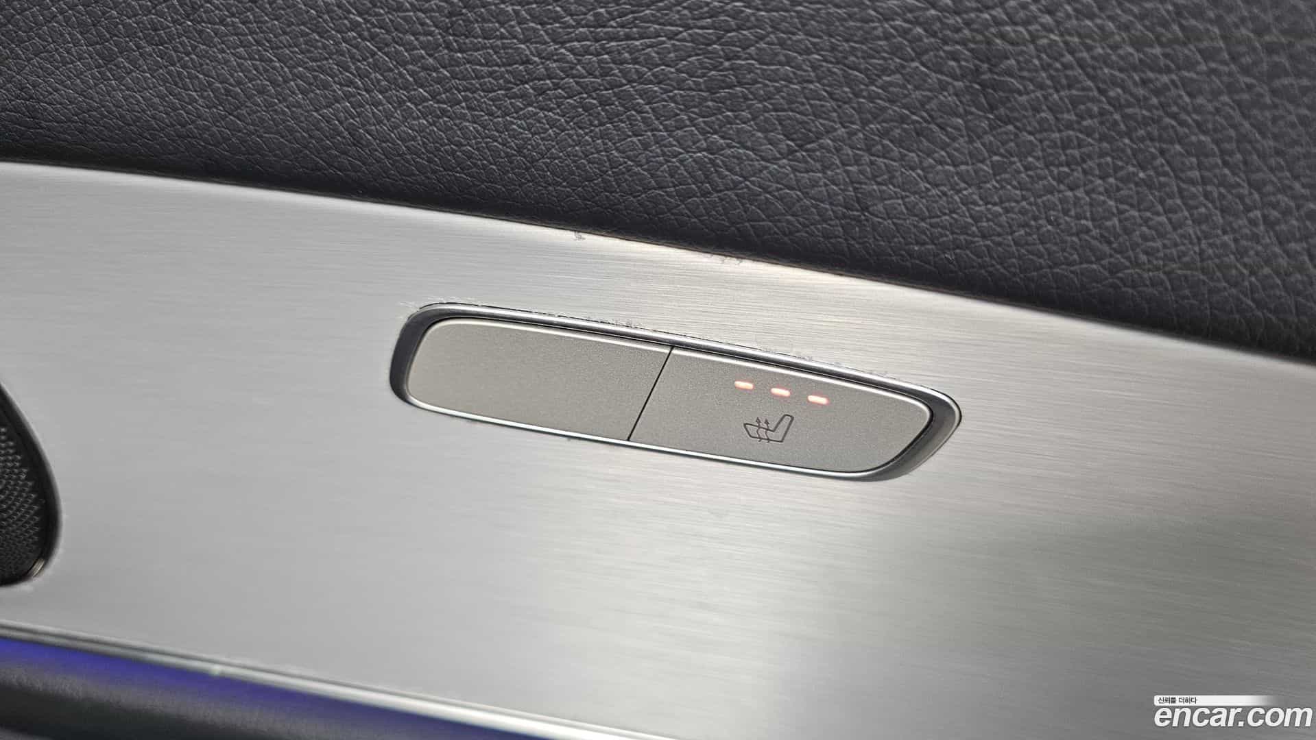 E-Class Mercedes-Benz 2021.5-OPTION-043