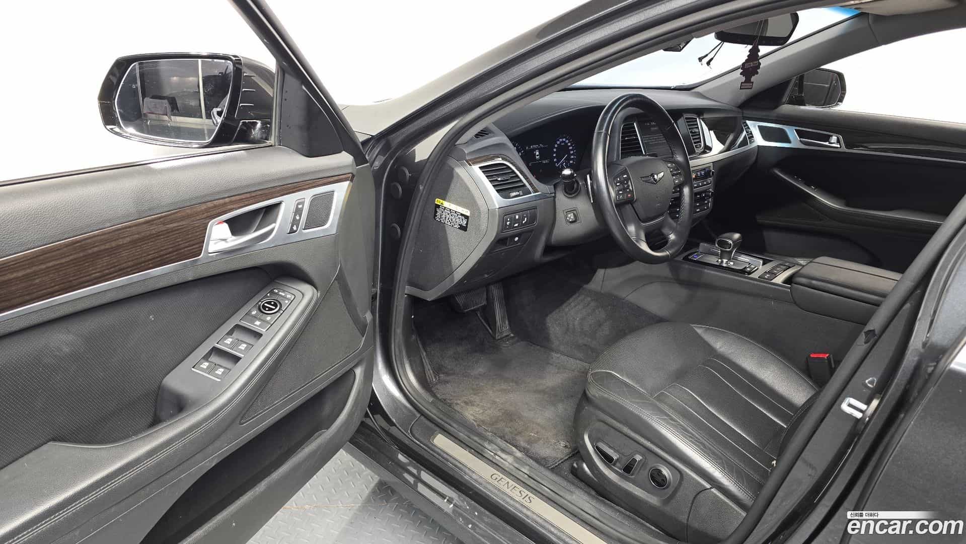 G80 Genesis 2017.10-INNER-010