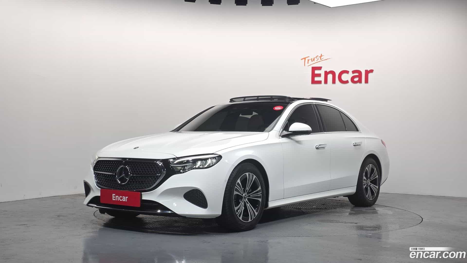 E-Class Mercedes-Benz 2025.3-OUTER-001