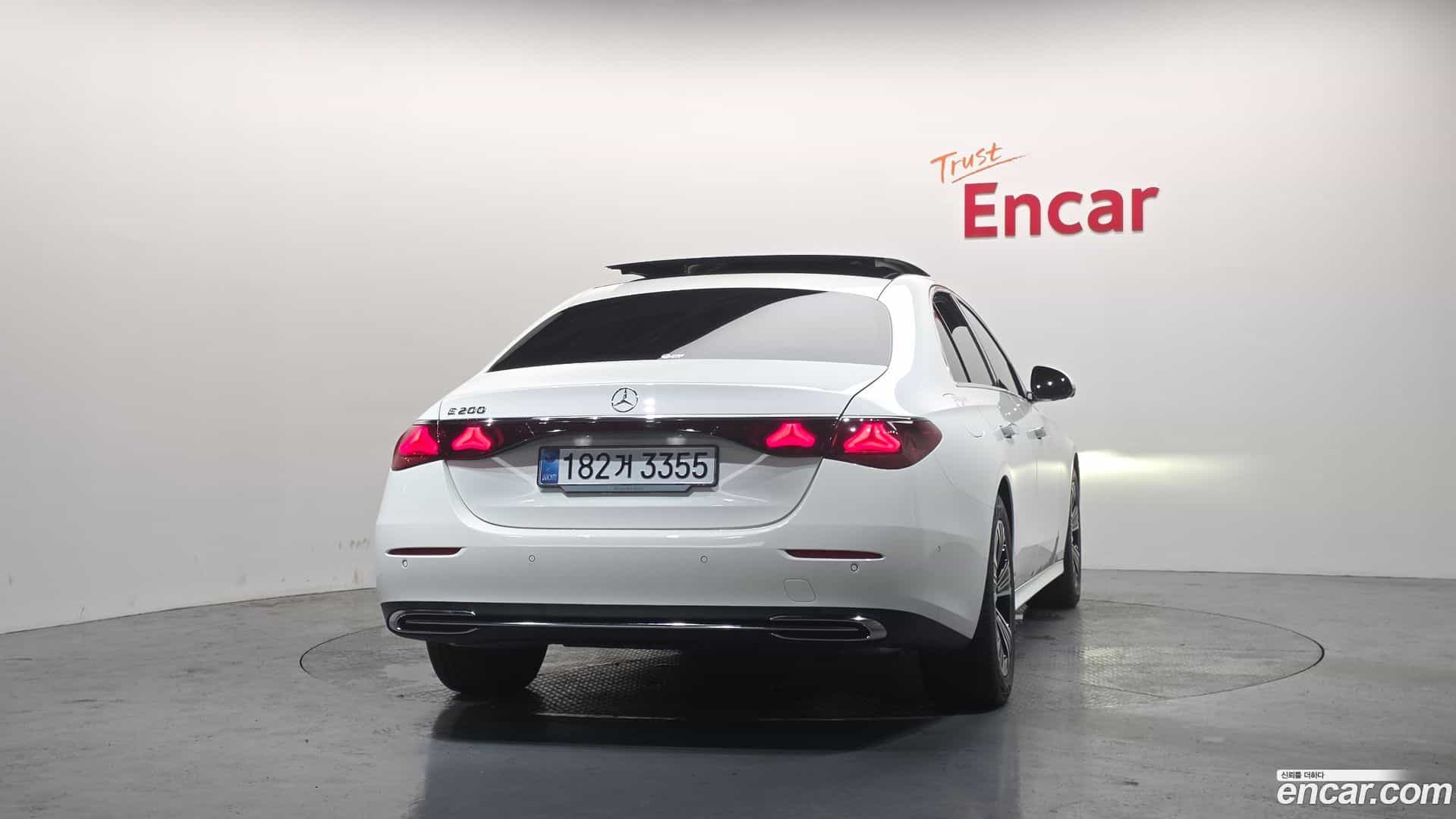 E-Class Mercedes-Benz 2025.3-OUTER-004