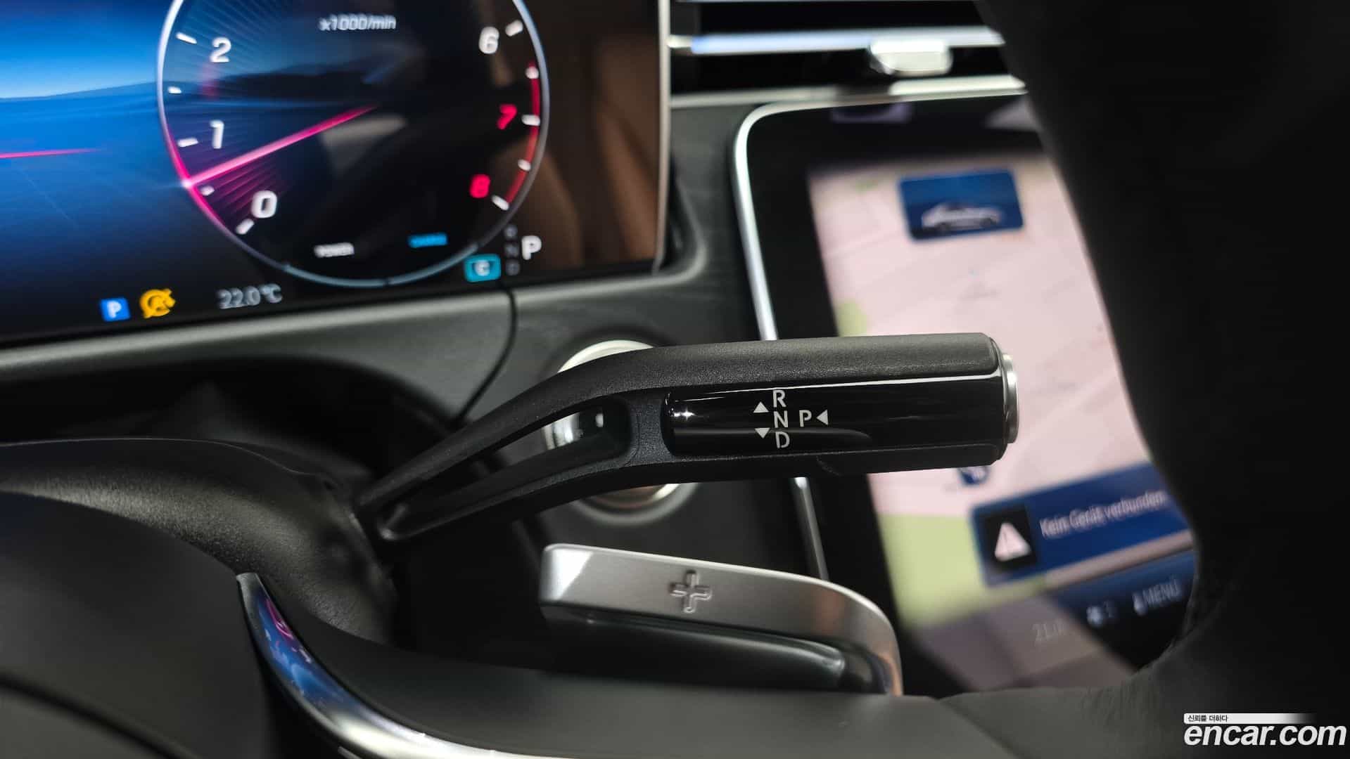 E-Class Mercedes-Benz 2025.3-INNER-009
