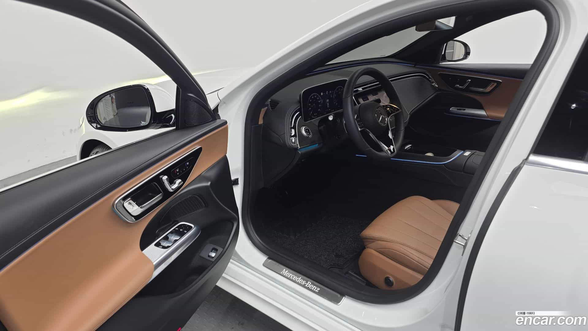 E-Class Mercedes-Benz 2025.3-INNER-010