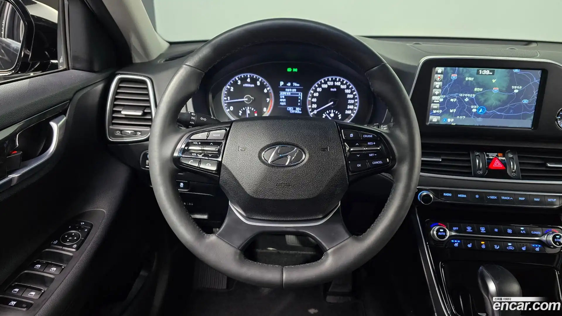 Grandeur Hyundai 2018.11-OPTION-017