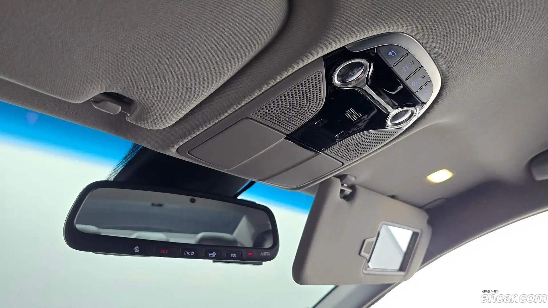 Grandeur Hyundai 2018.11-OPTION-024