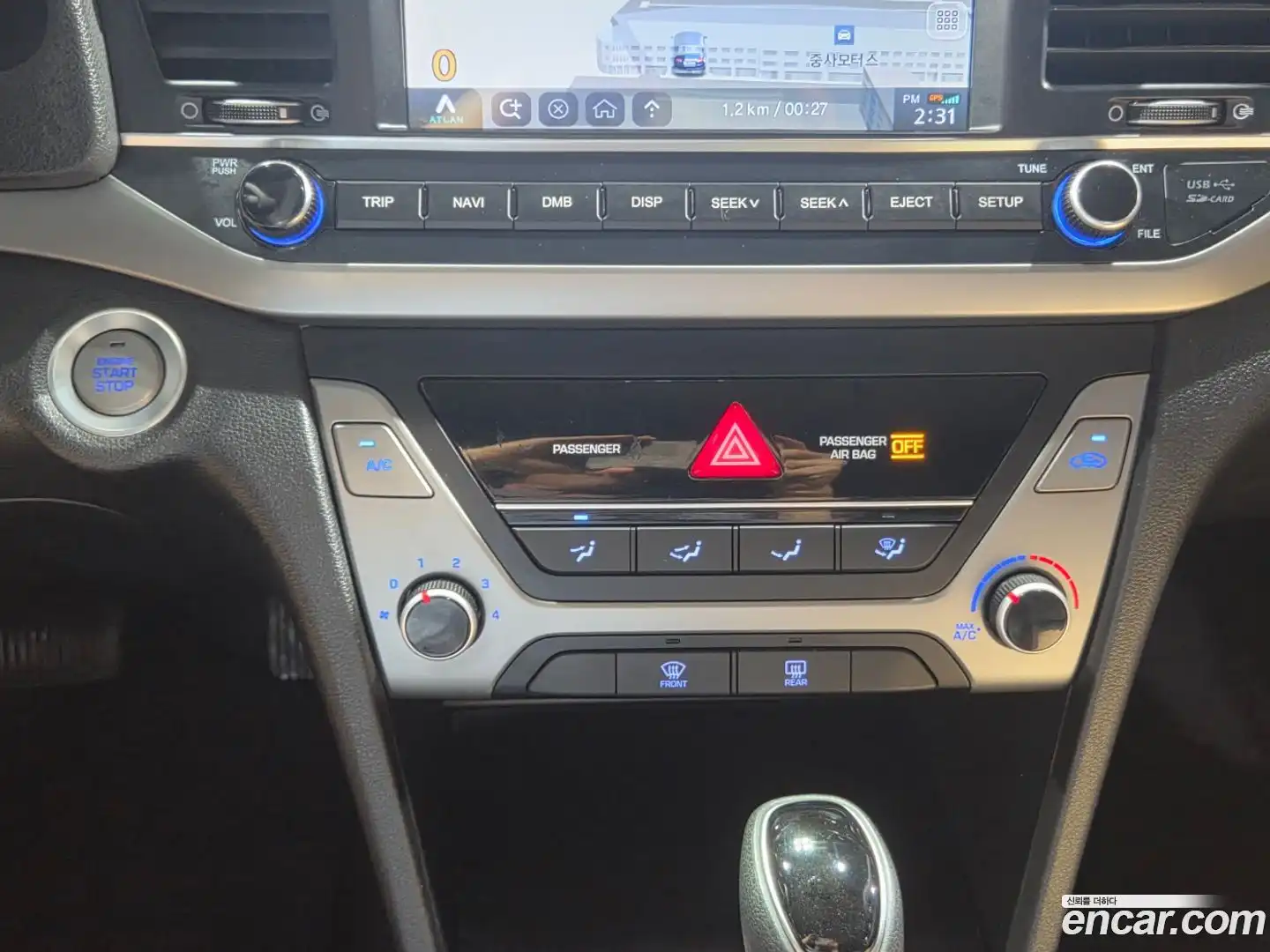 AVANTE Hyundai 2016.11-OPTION-020