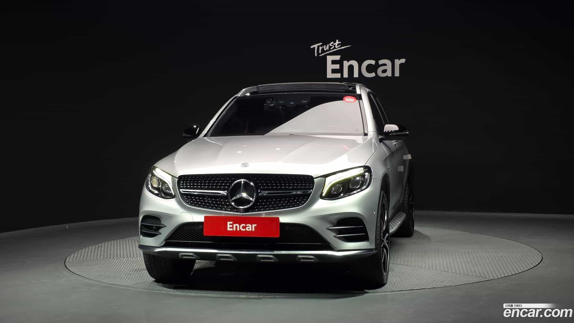 GLC-Class Mercedes-Benz 2017.5-OUTER-003
