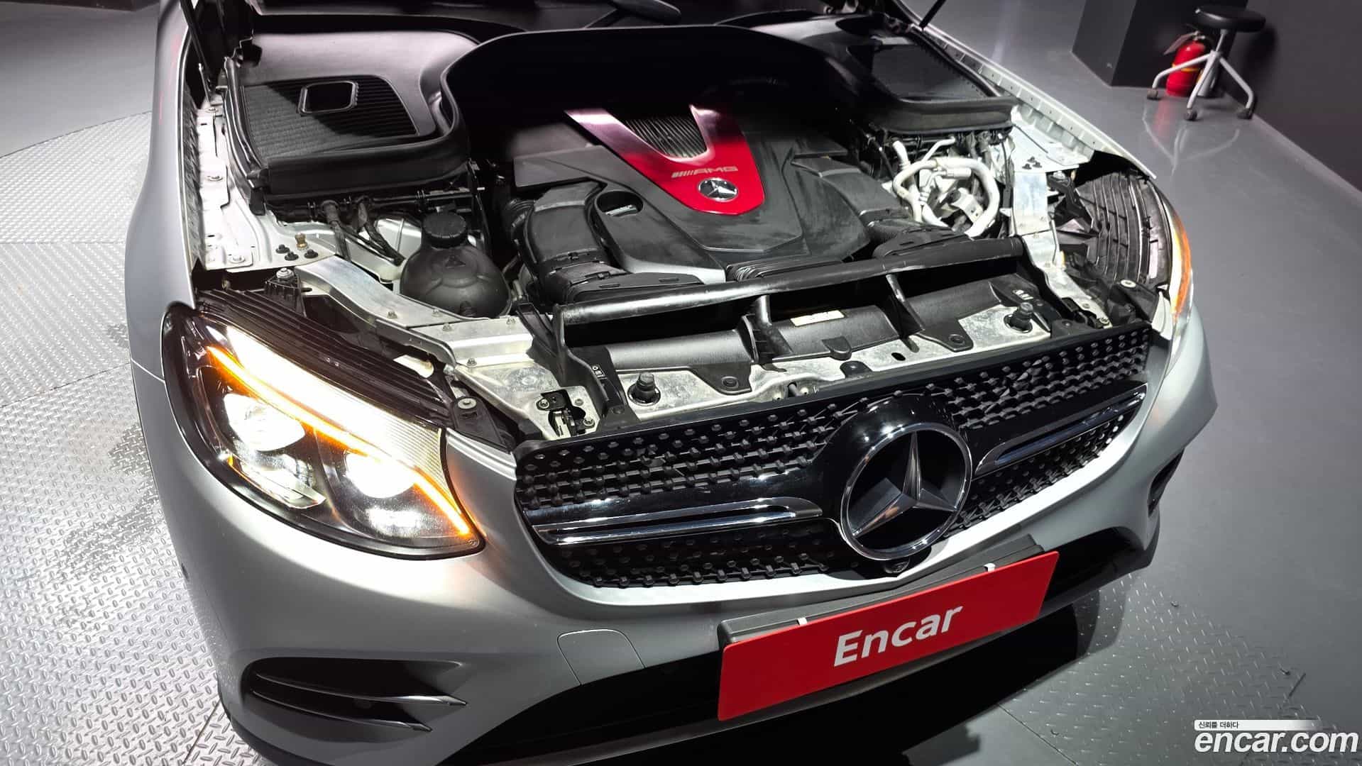 GLC-Class Mercedes-Benz 2017.5-OUTER-006