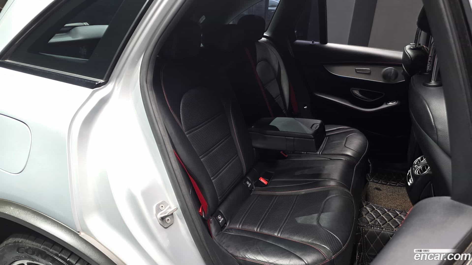GLC-Class Mercedes-Benz 2017.5-OPTION-015
