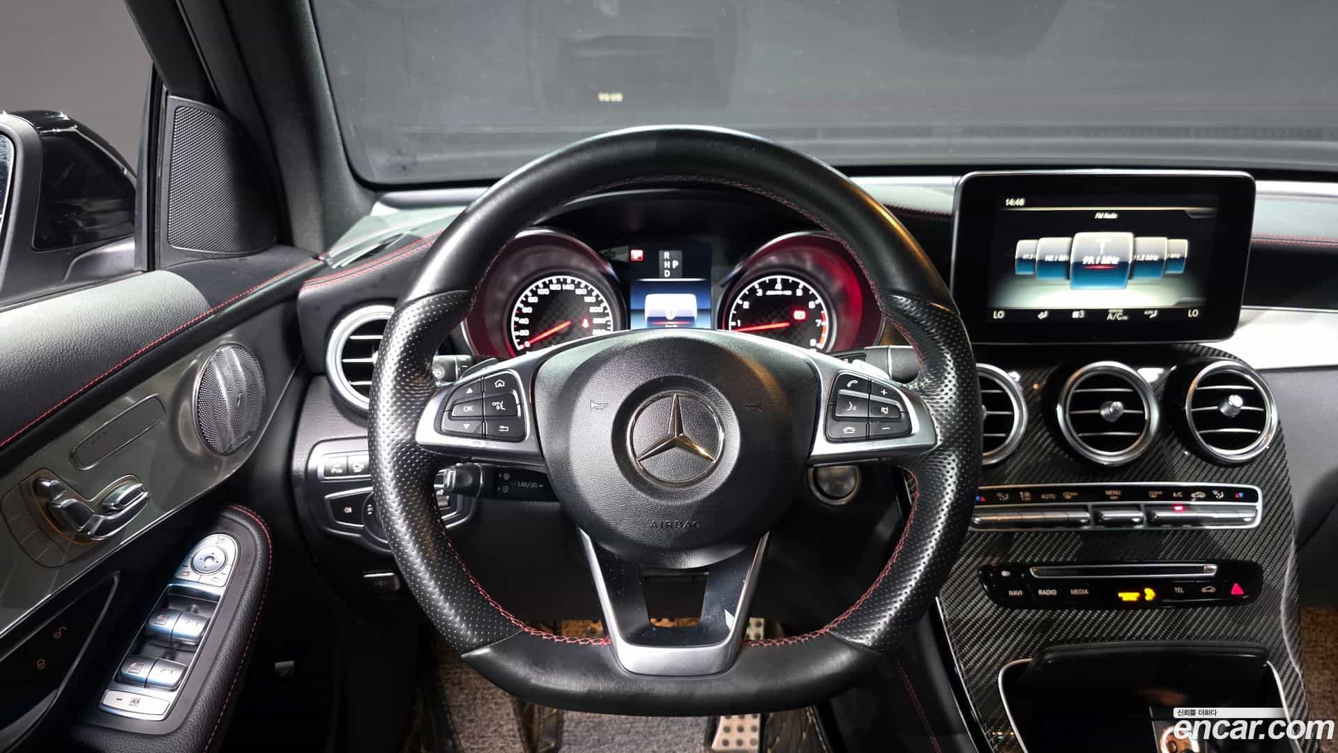 GLC-Class Mercedes-Benz 2017.5-OPTION-017