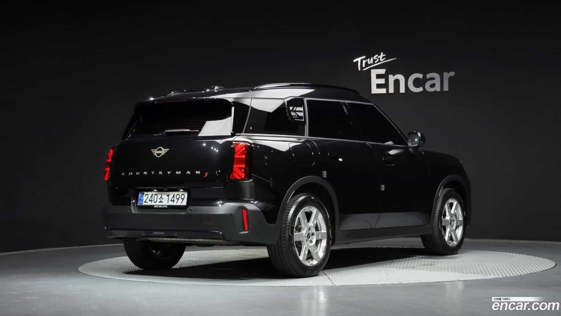 Countryman Mini 2024.11-OUTER-002