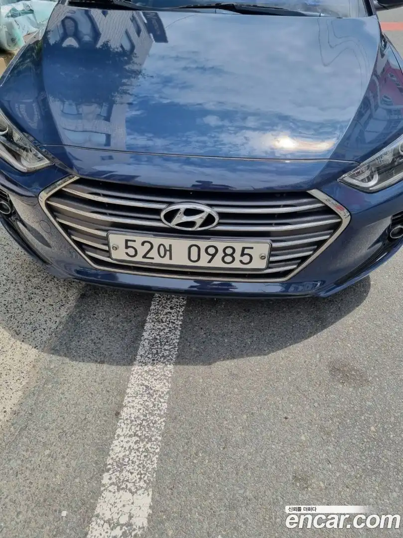 AVANTE Hyundai 2016.0-OUTER-001