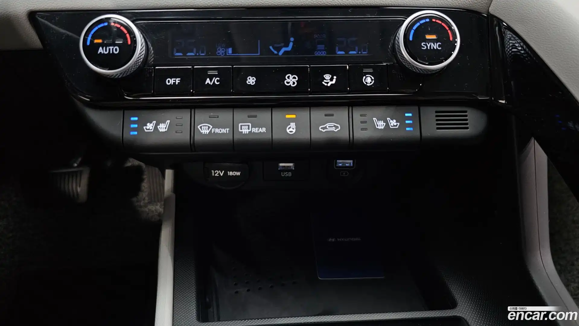 AVANTE Hyundai 2022.10-OPTION-021