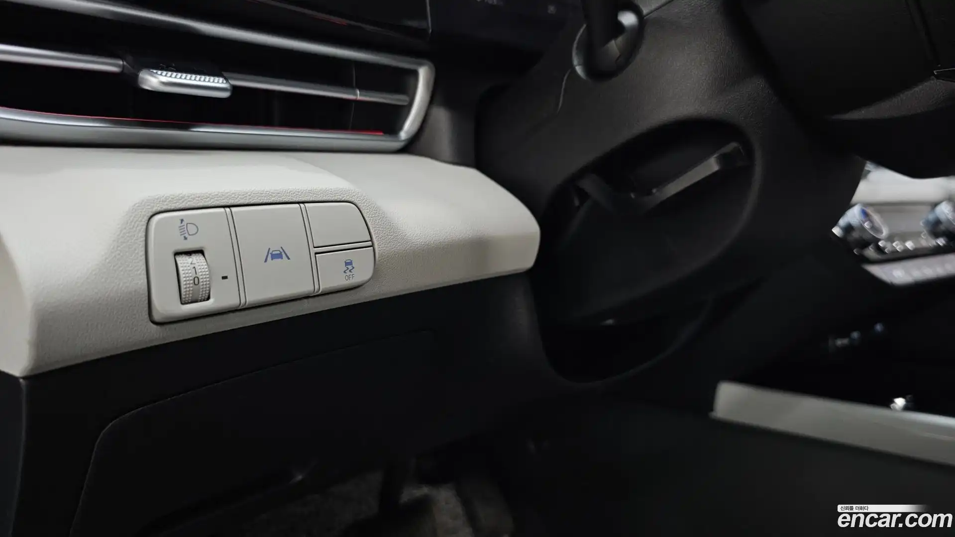 AVANTE Hyundai 2022.10-OPTION-045