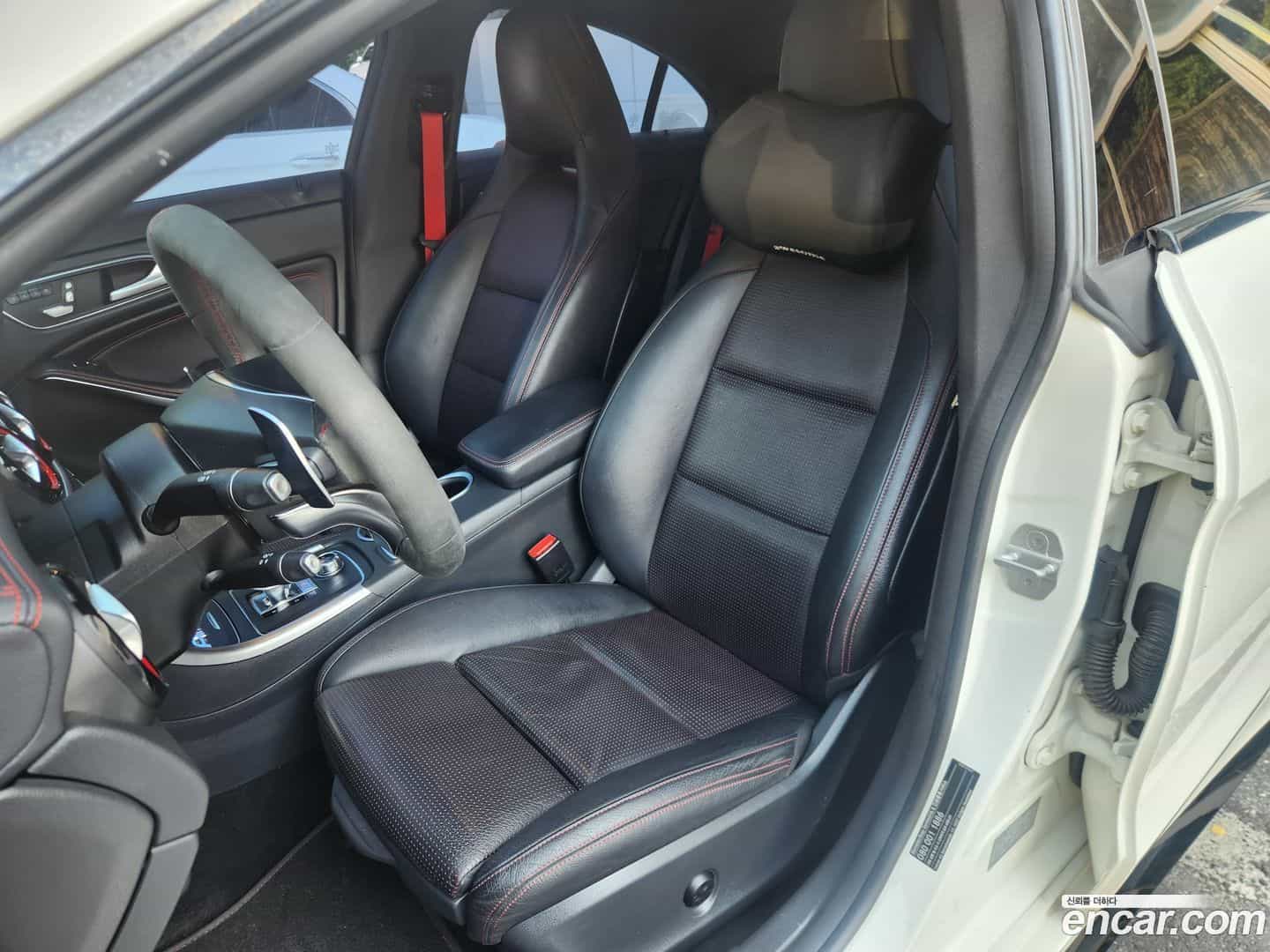 CLA-Class Mercedes-Benz 2017.6-INNER-008