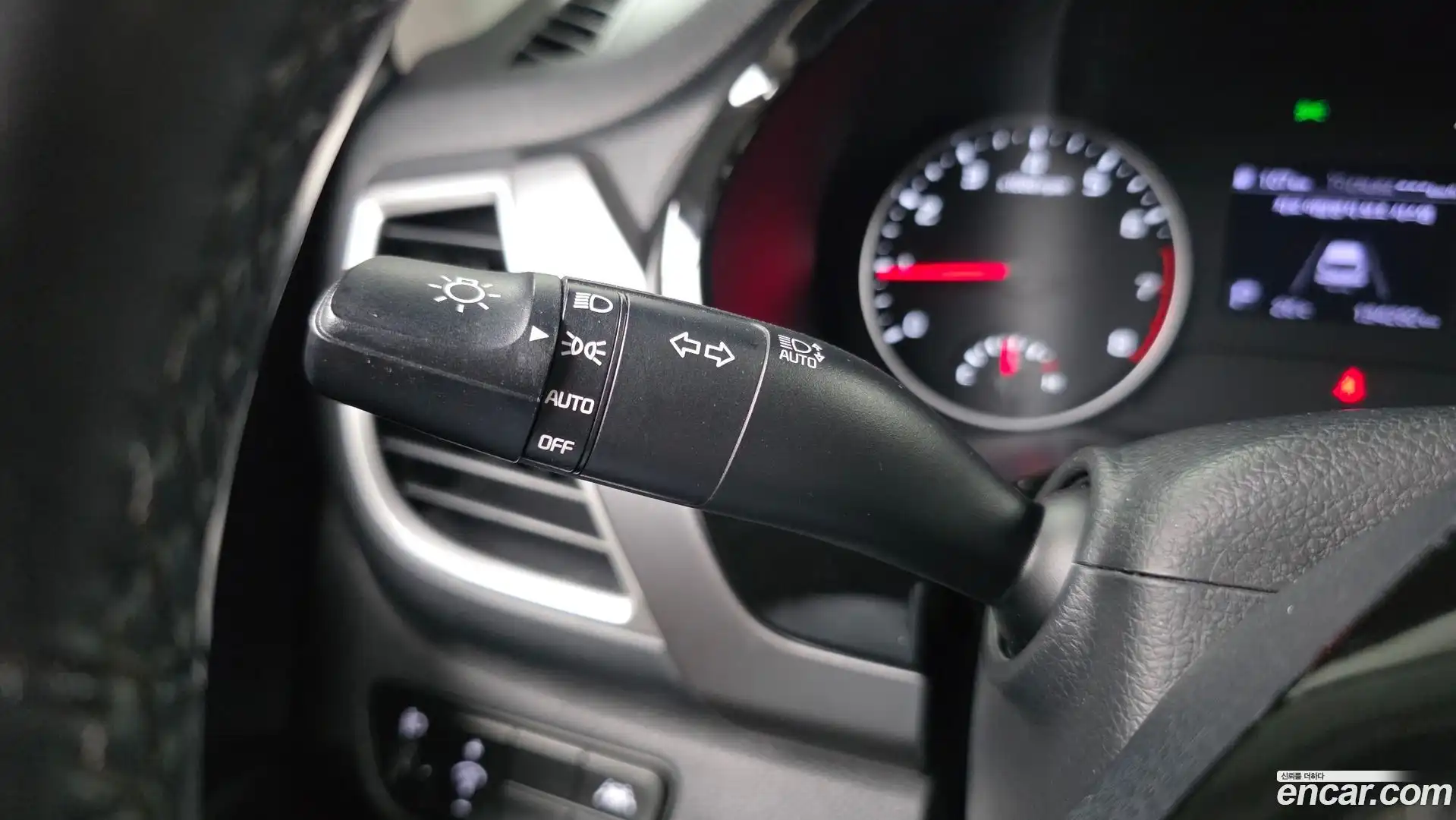 Seltos Kia 2019.8-OPTION-042