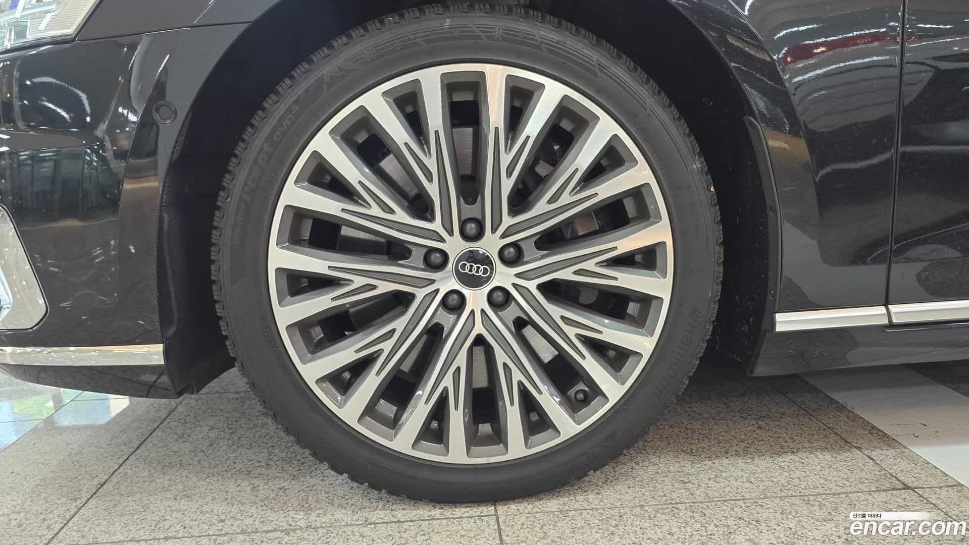 A8 Audi 2021.11-OUTER-005