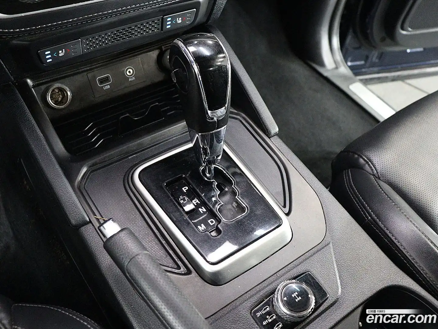 Rexton KG Mobility 2018.1-INNER-009