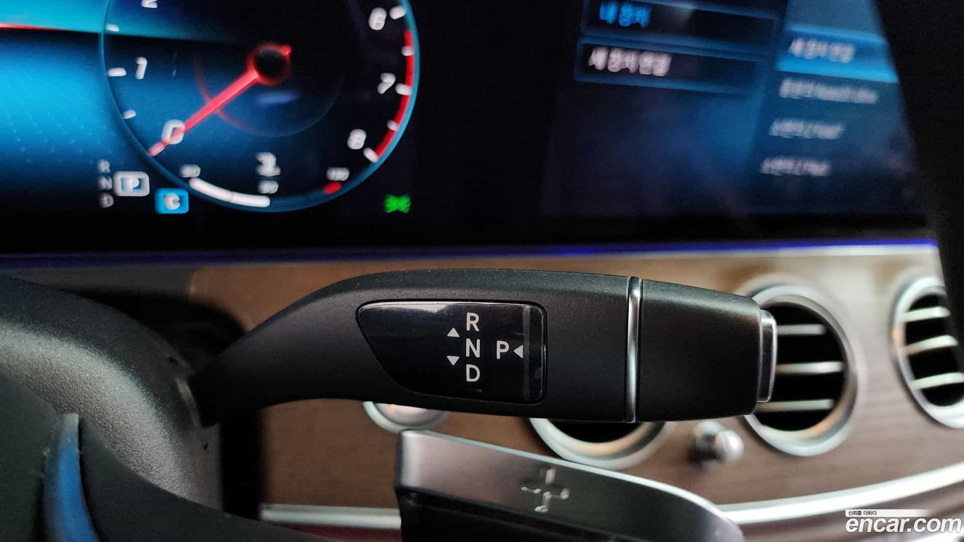 E-Class Mercedes-Benz 2021.3-INNER-009