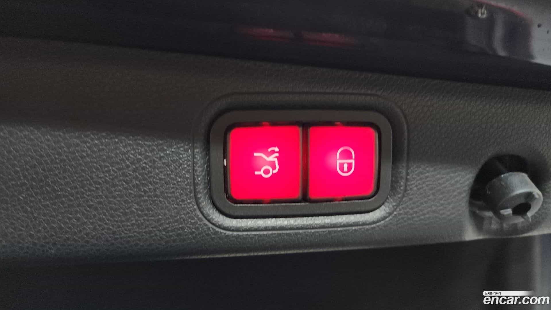 E-Class Mercedes-Benz 2021.3-OPTION-024