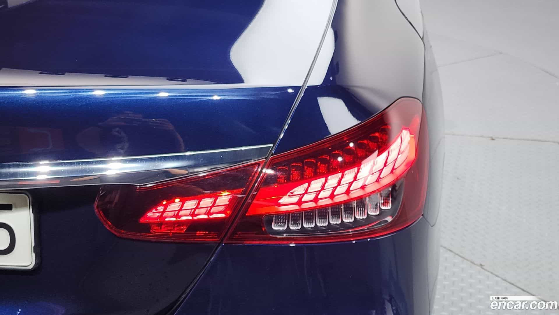 E-Class Mercedes-Benz 2021.3-OUTER-033